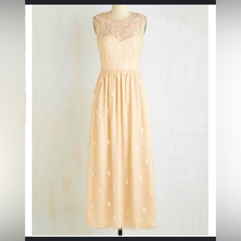 ModCloth ethereal girl embroidered midi dress